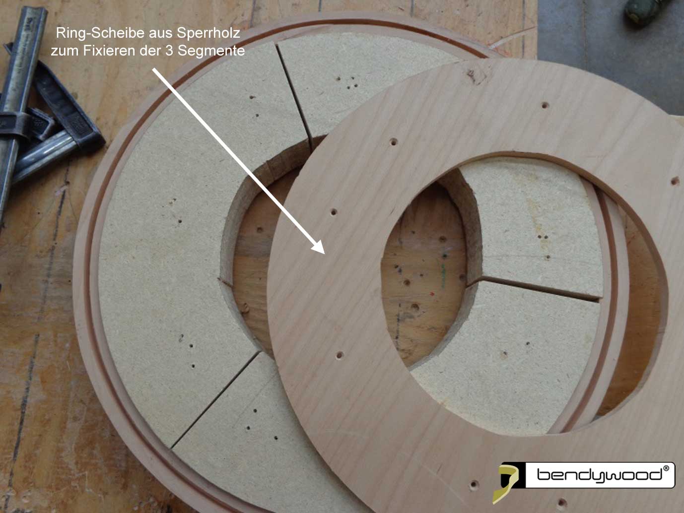Ring-Scheibe aus Sperrholz für Holzhängelampe