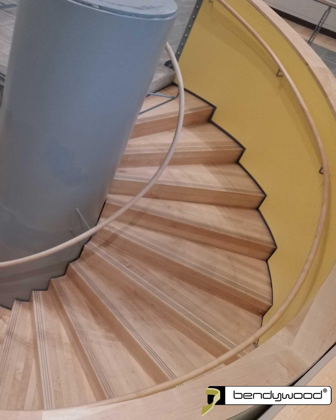 Corrimano 40 mm in acero Bendywood® per scala chiocciola ø350 cm