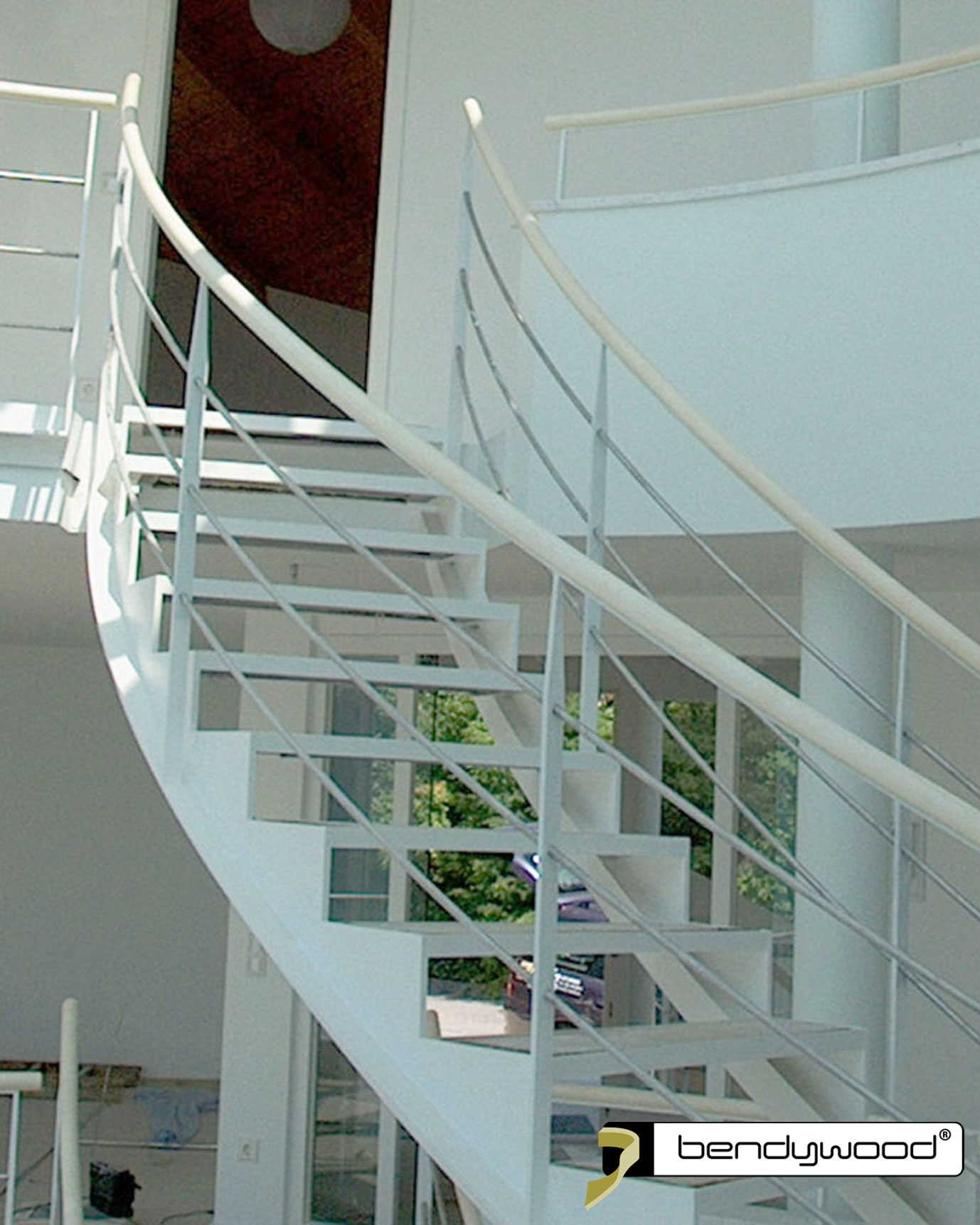 Bending stair handrails in Bendywood®-maple for staircases