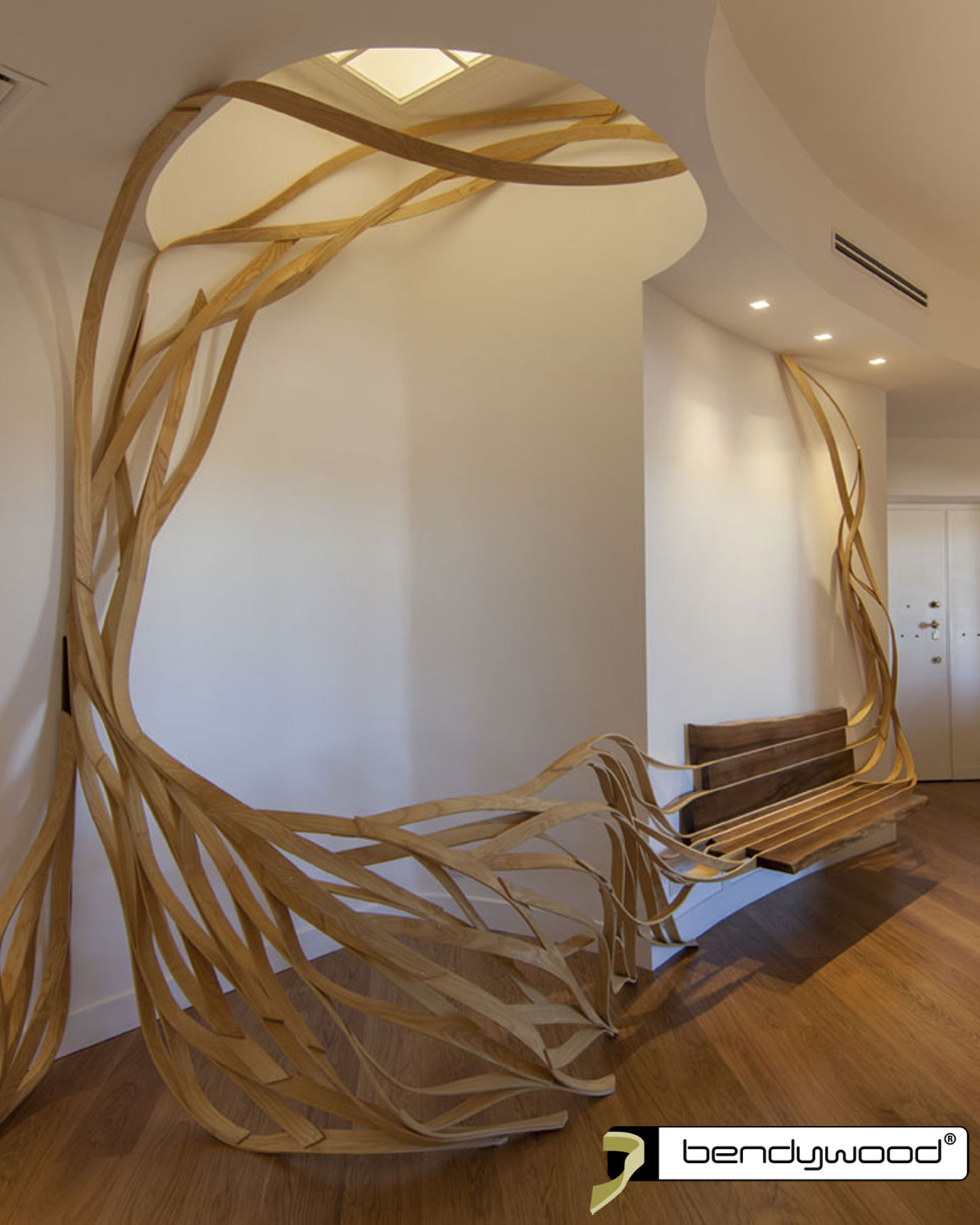 Panca di legno in frassino Bendywood®